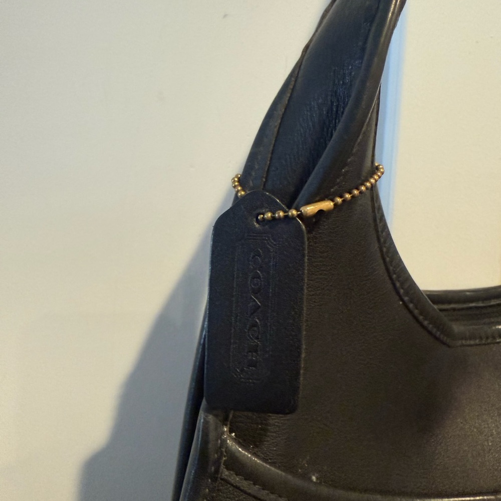 Authentic Coach Ergo Black Leather Shoulder Bag - Picture 4 of 6